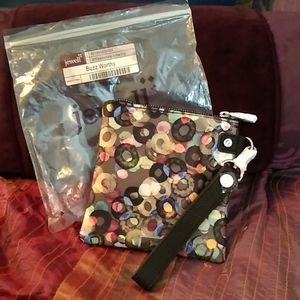 *NEW* Buzz Worthy Wristlet